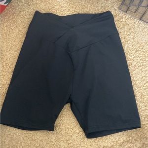 Crossover biker shorts